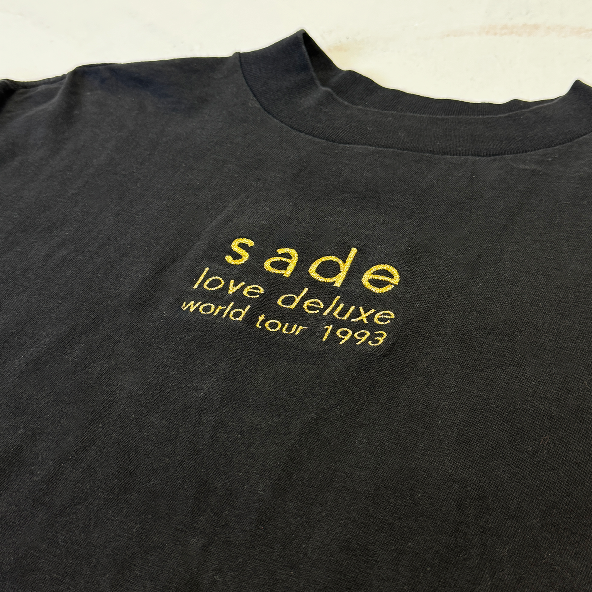 Sade Love Deluxe World Tour Longsleeve – ThriftCon